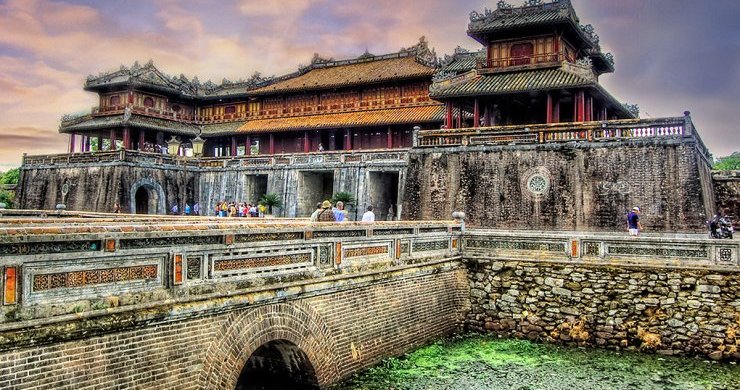 Phong Nha Cave & DMZ Experience 4 Days