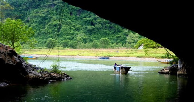Phong Nha Cave & DMZ Experience 4 Days