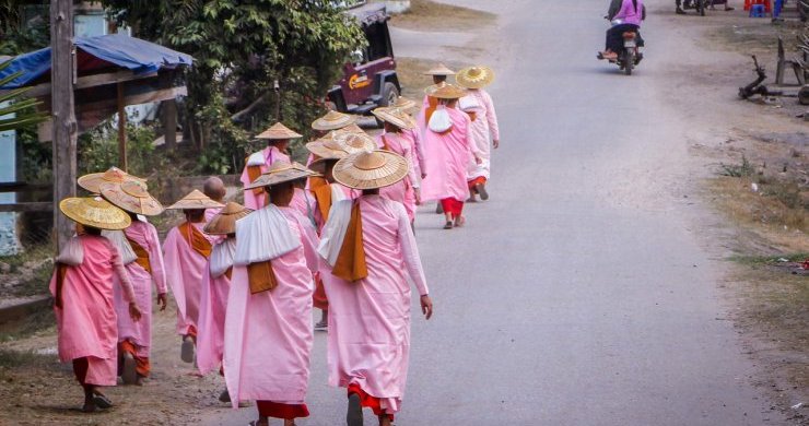 Myanmar Discovery By Crossing China Border 9 Days