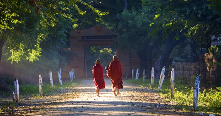 Experience Yangon and Golden Rock 4 Days