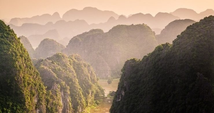 Luxury Hoa Lu - Tam Coc Small Group Day Trip
