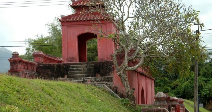 Yang Bay Waterfall & Mud Bath Day Trip
