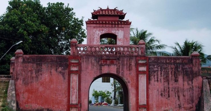 Yang Bay Waterfall & Mud Bath Day Trip