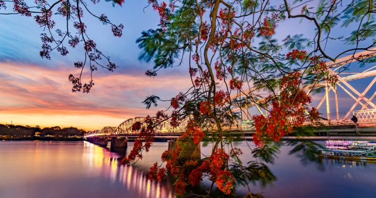 Must-See Vietnam and Cambodia 17 Days