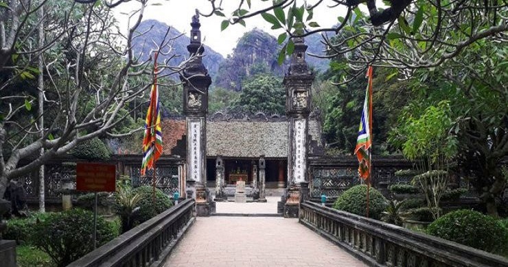 Vietnam Family Beach Rest 15 Days