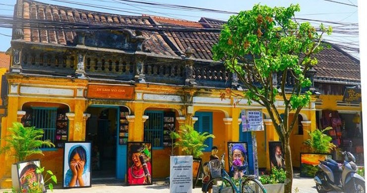 Vietnam Family Beach Rest 15 Days