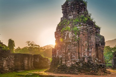 Vietnam's Insight 18 Days