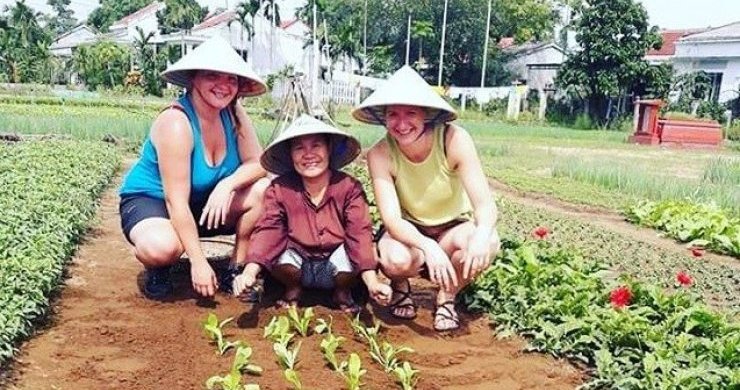 Vietnam Love At First Bite 13 Days