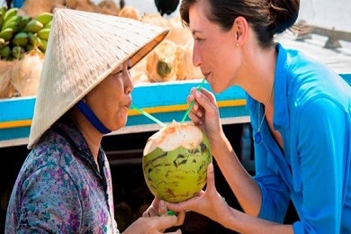 Vietnam Love At First Bite 13 Days