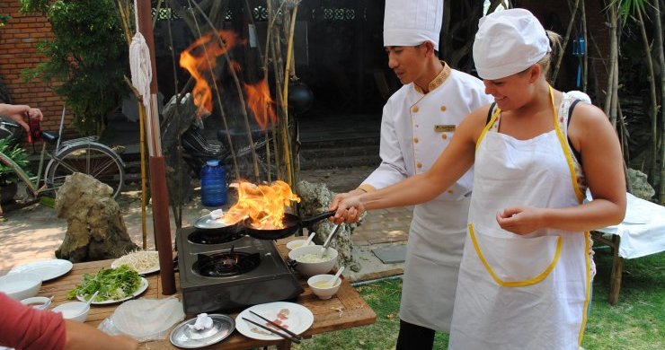 Live Vietnam Like a Local 14 Days